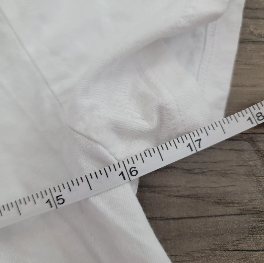 H&M basic Tee size small - Picture 4 of 4